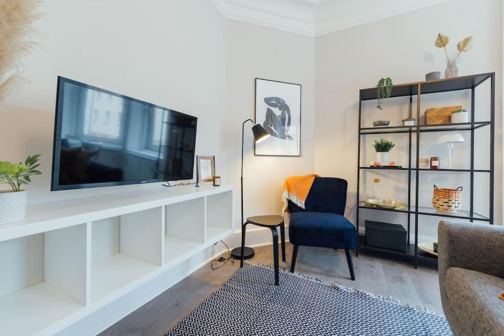 Stylish Stirling Apartment - Free Parking Kültér fotó