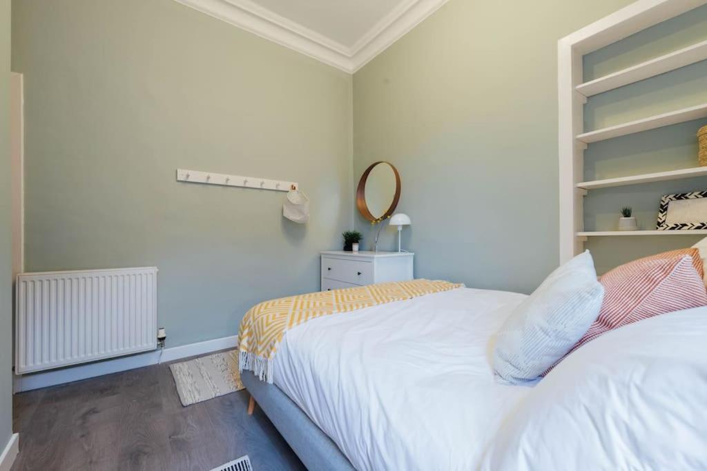 Stylish Stirling Apartment - Free Parking Kültér fotó